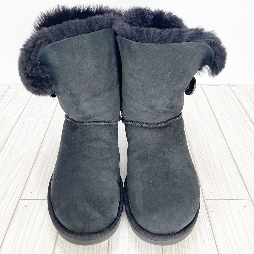 ‼️SOLD‼️UGG Boots - Picture 2 of 11